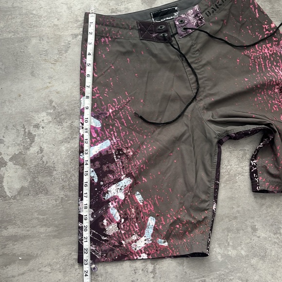 Oakley men’s board short - Picture 8 of 9